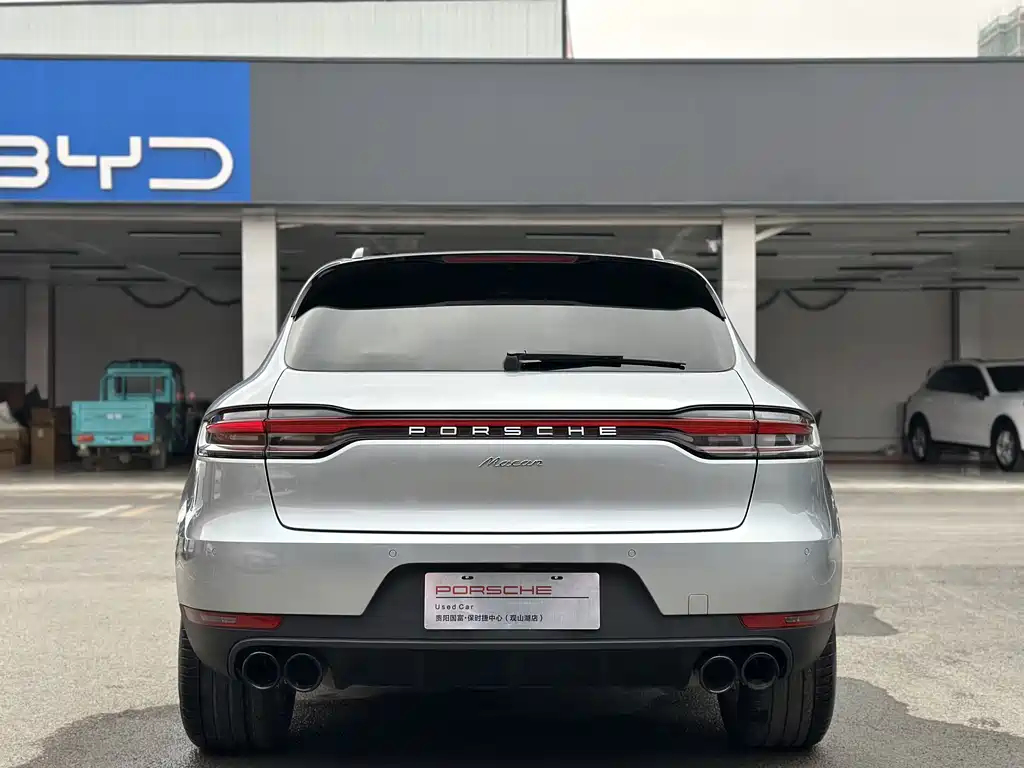 Porsche Macan 2019 — фото 15