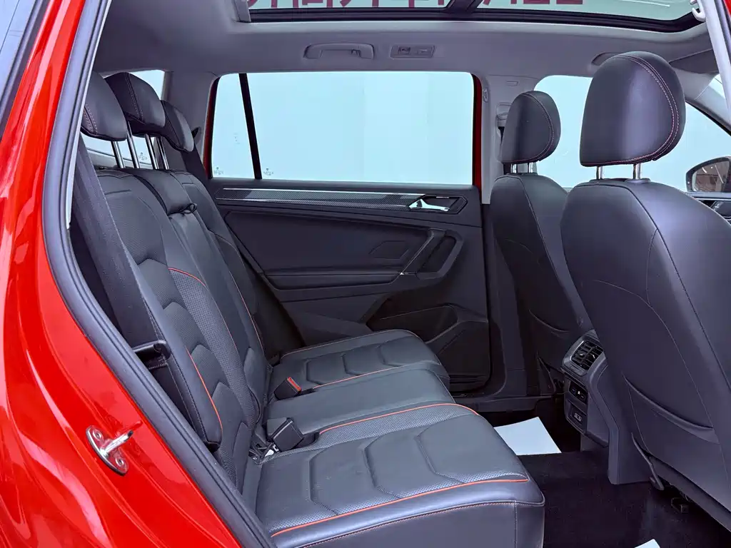 Volkswagen Tiguan L 2017 — фото 20