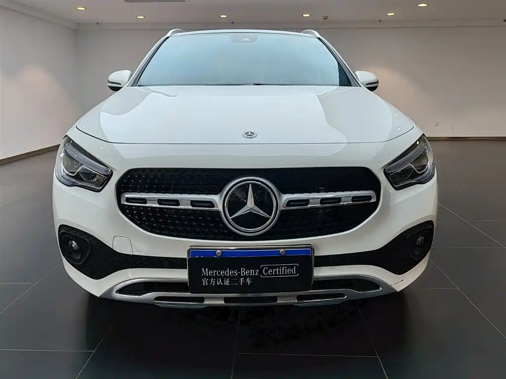 Mercedes-Benz GLA 2023