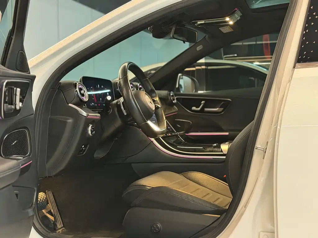 Mercedes-Benz C-Class 2021
