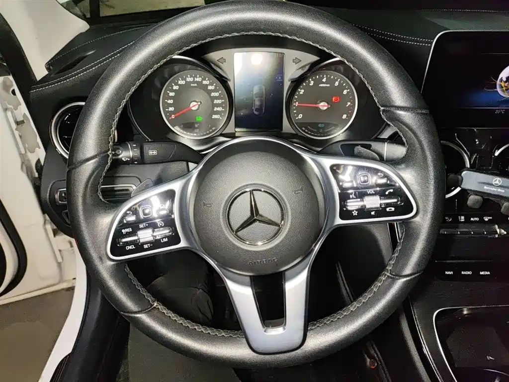 Mercedes-Benz C-Class 2019 — фото 3