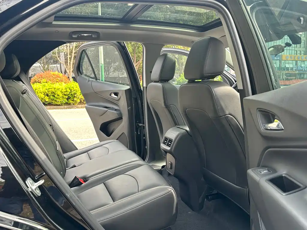 Chevrolet Equinox 2022 — фото 11