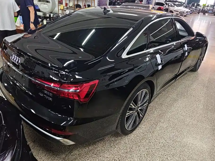 Audi A6L 2023