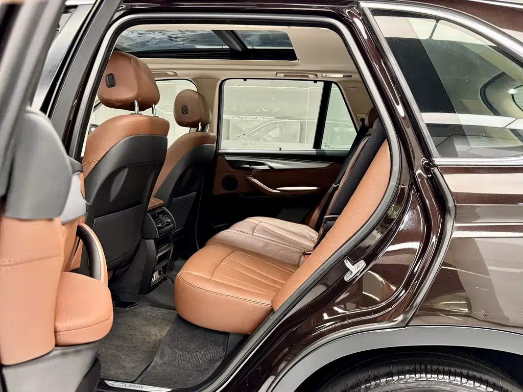 BMW X5 2018 — фото 14