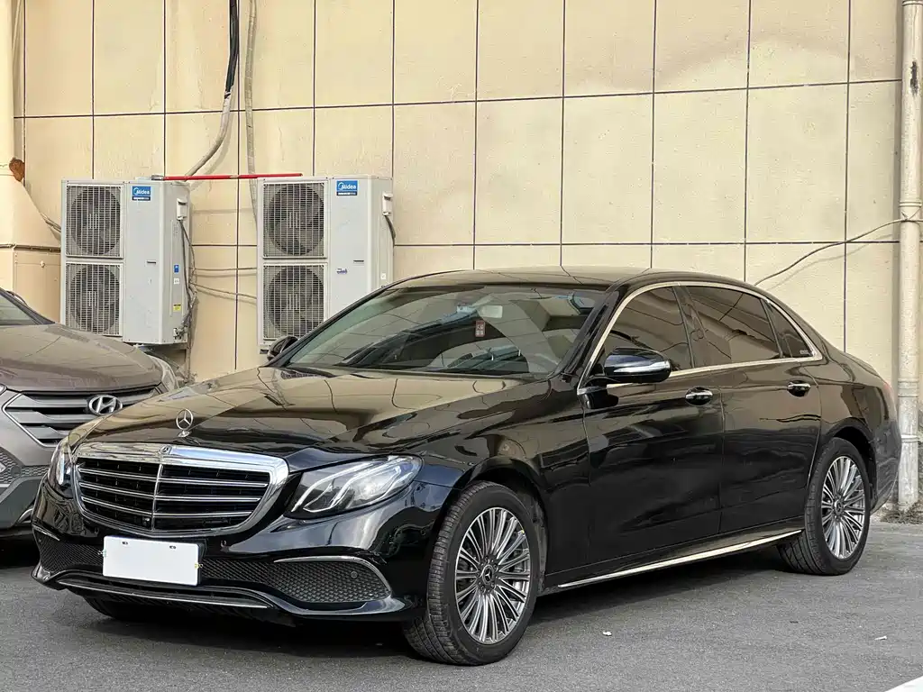 Mercedes-Benz E-Class 2019 — фото 1