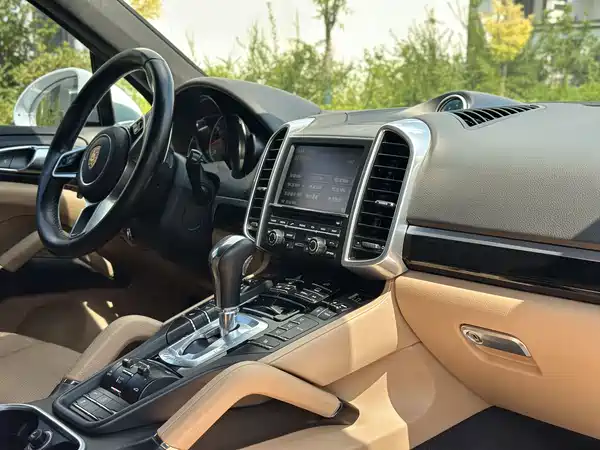 Porsche Cayenne 2015