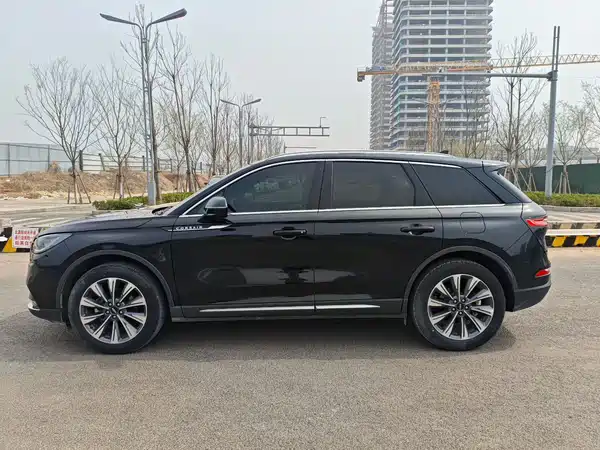 Lincoln Corsair 2021