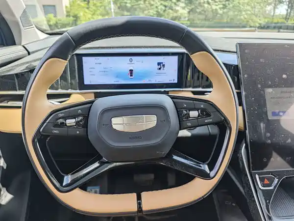 Geely Boyue L 2023