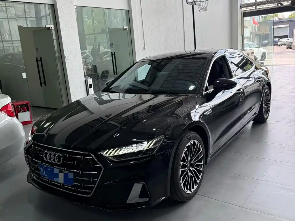 Audi A7L 2024 — фото 1