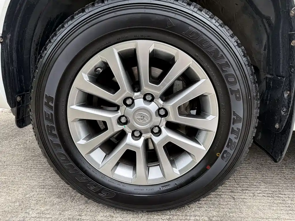 Toyota Prado 2019 — фото 19