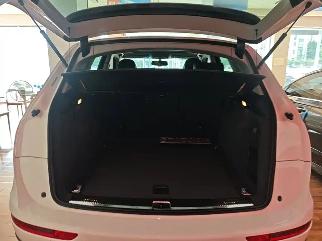 Audi Q5 2018 — фото 19