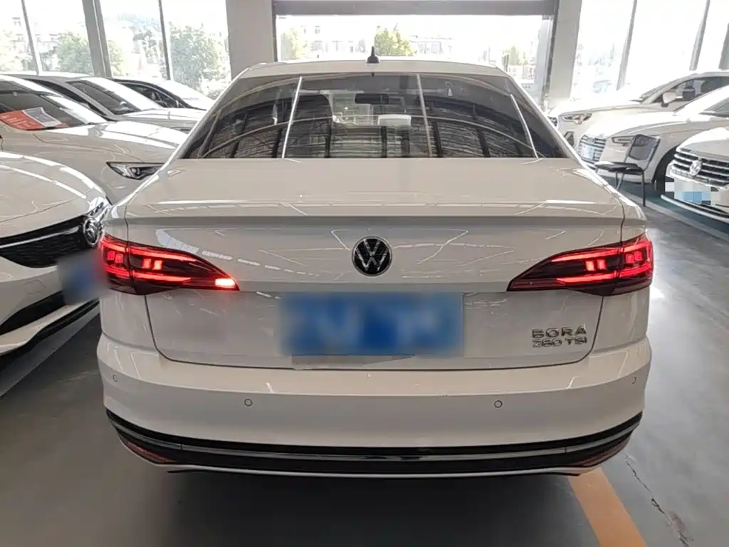 Volkswagen Bora 2023