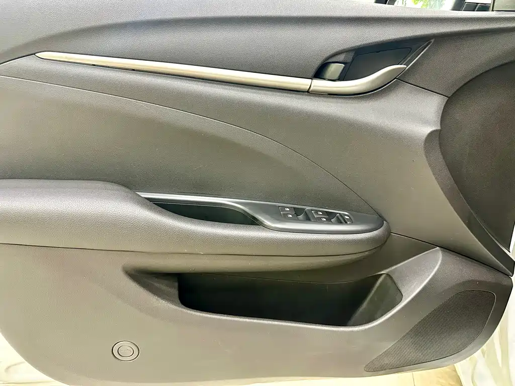 Buick Excelle 2020 — фото 18
