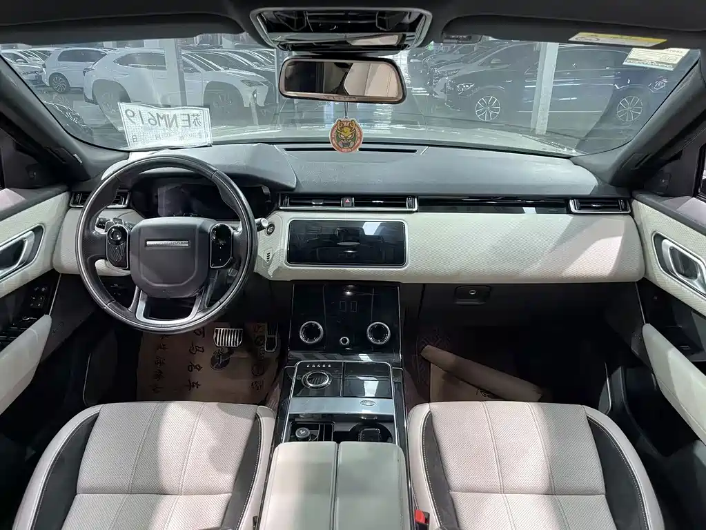 Land Rover Range Rover Velar 2018 — фото 19