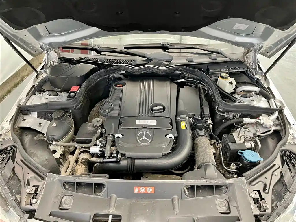 Mercedes-Benz C-Class 2012 — фото 18
