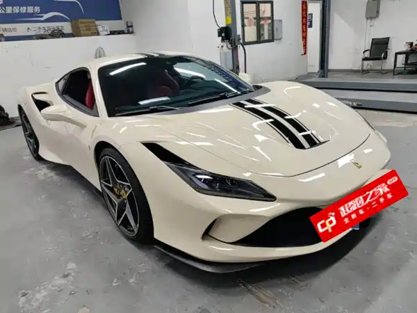 Ferrari F8 2019