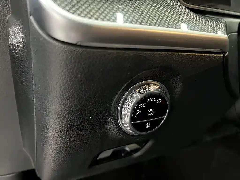 Mercedes-Benz C-Class 2021 — фото 15