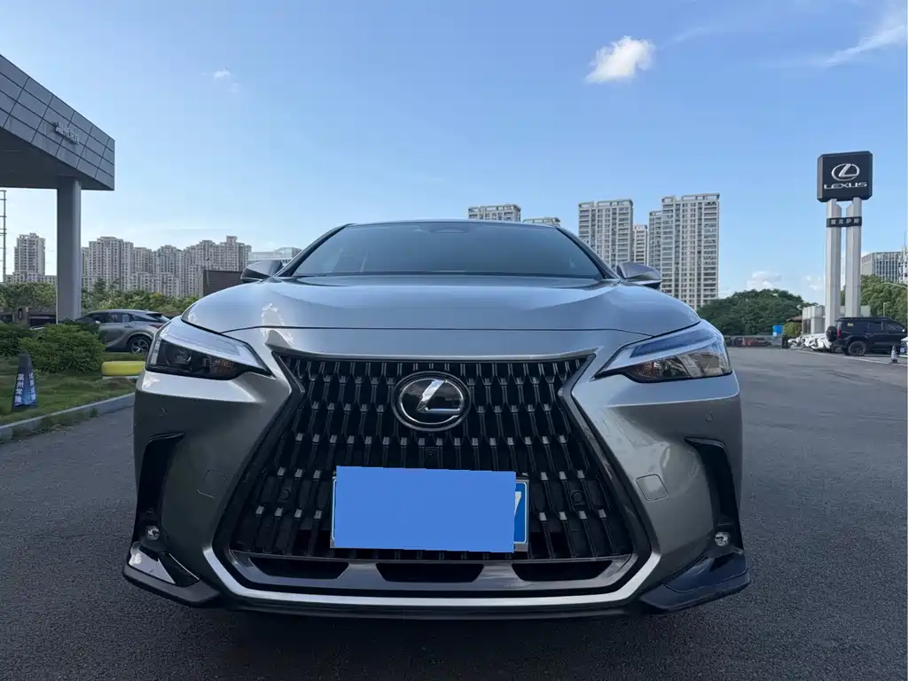 Lexus NX 2023 — фото 1