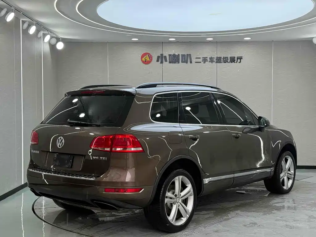 Volkswagen Touareg 2014 — фото 27