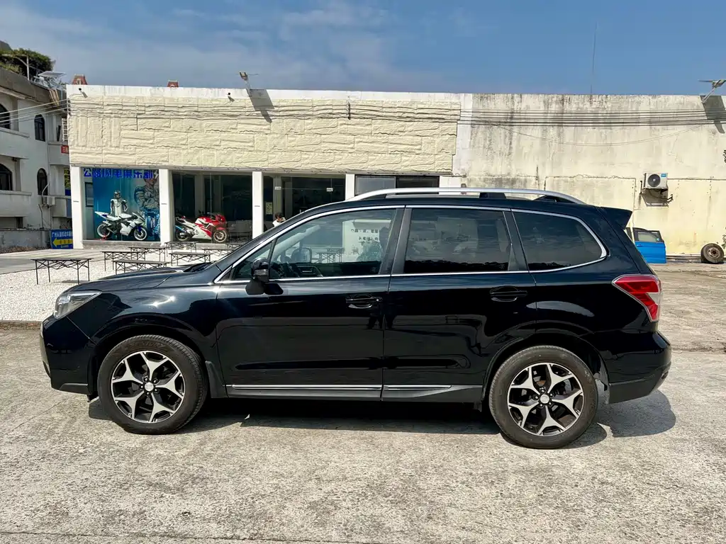 Subaru Forester 2016 — фото 10