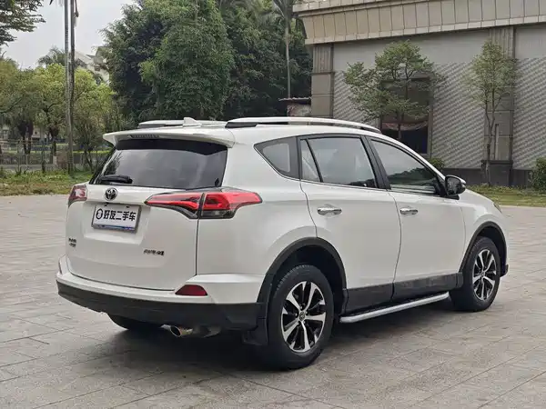Toyota RAV4 2016
