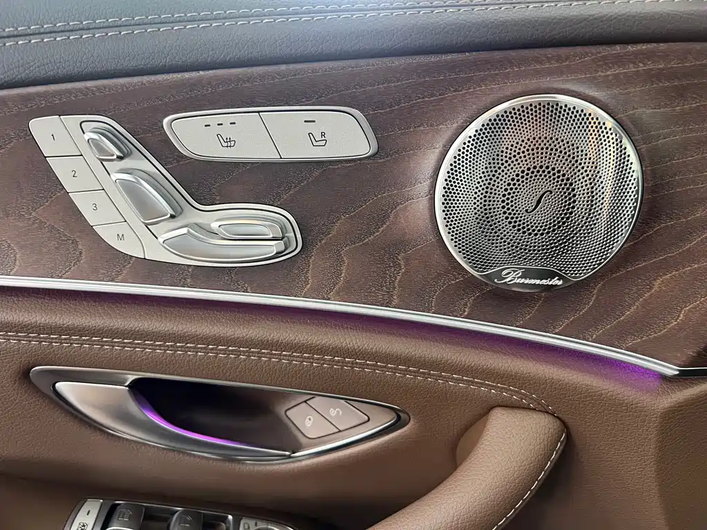 Mercedes-Benz E-Class 2023 — фото 4