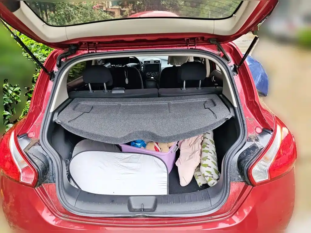 Nissan Tiida 2015 — фото 16