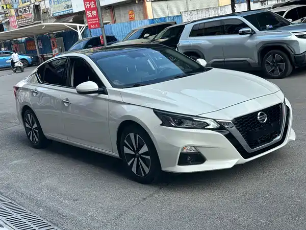 Nissan Teana 2021
