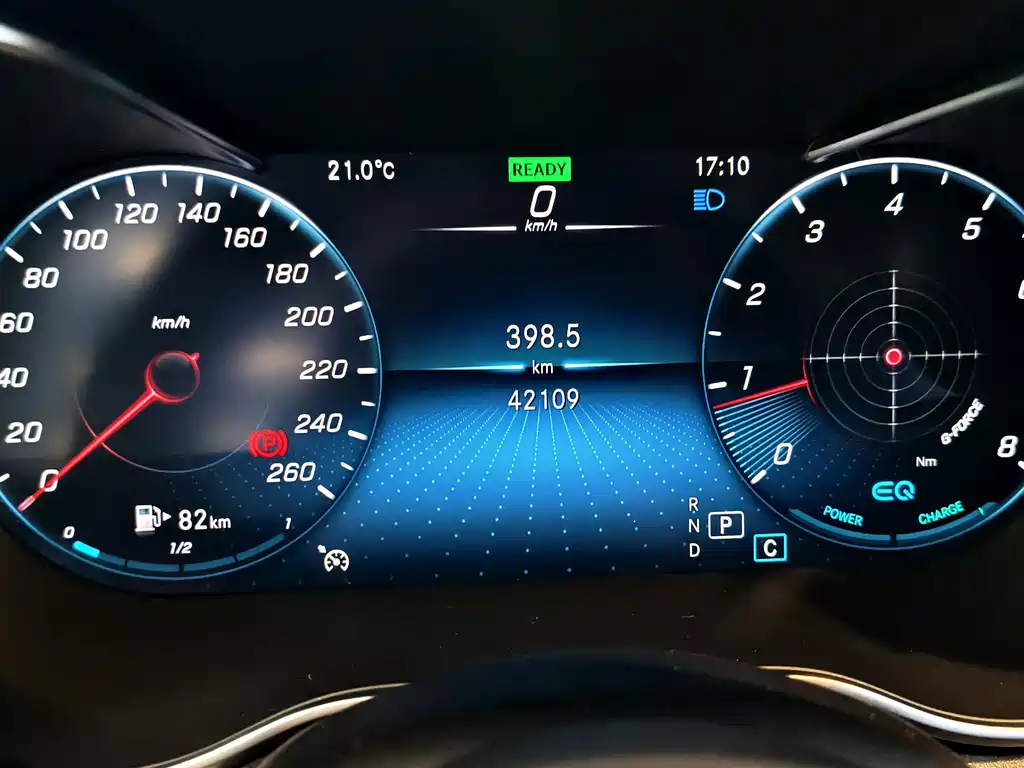 Mercedes-Benz C-Class 2019 — фото 19