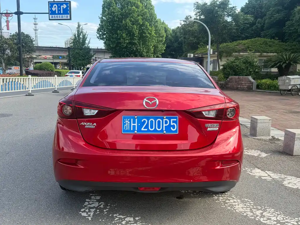 Mazda 3 Axela 2015 — фото 4