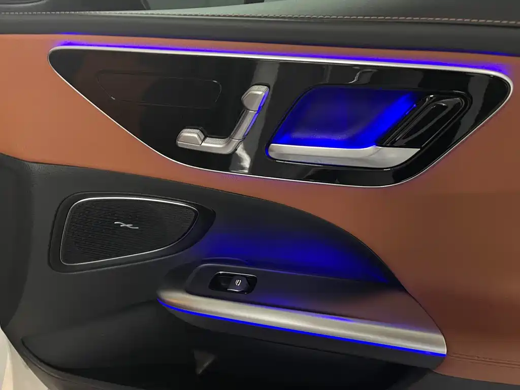 Mercedes-Benz C-Class 2022 — фото 22