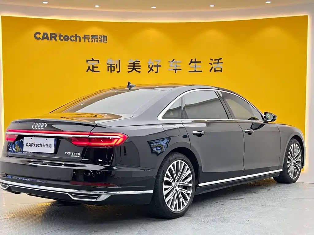 Audi A8 2020 — фото 22