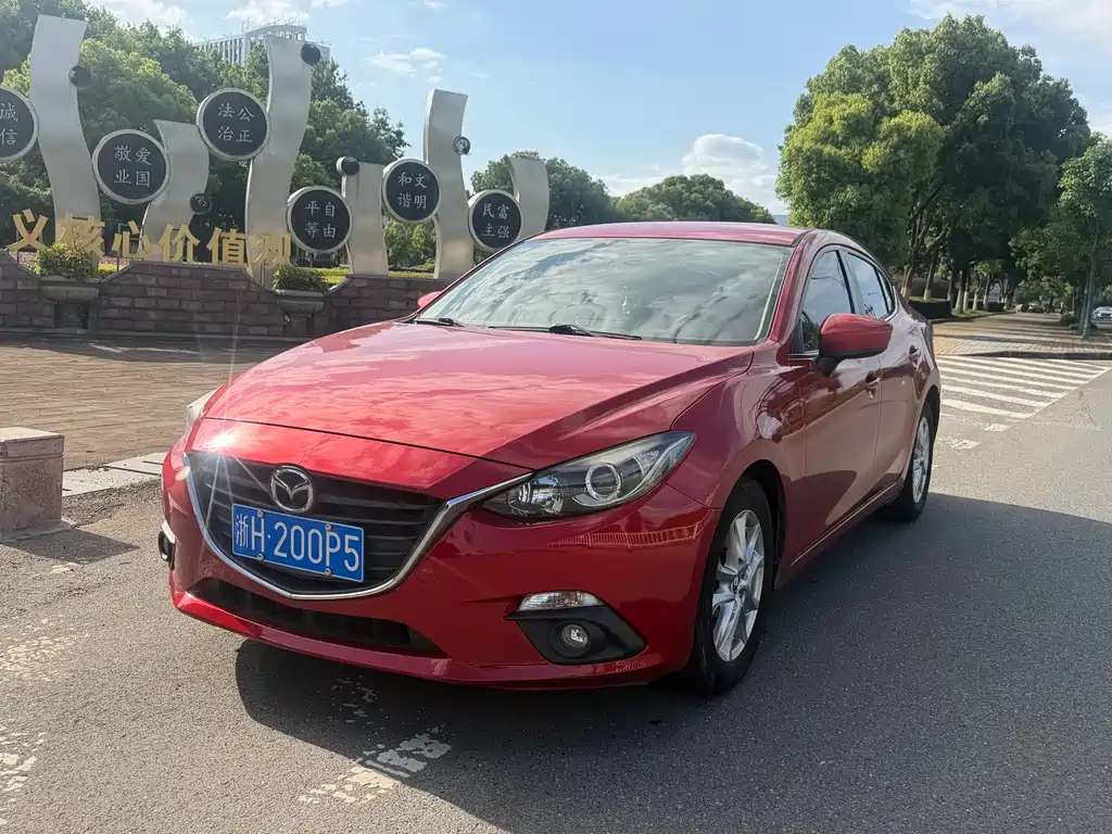 Mazda 3 Axela 2015 — фото 1