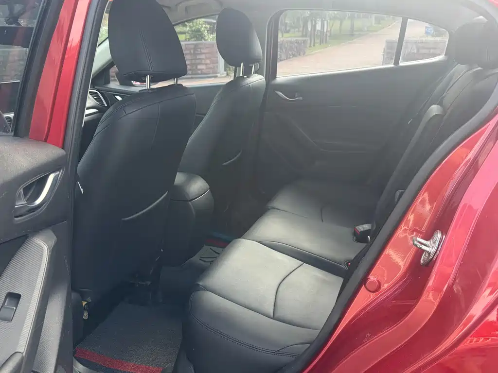 Mazda 3 Axela 2015 — фото 8