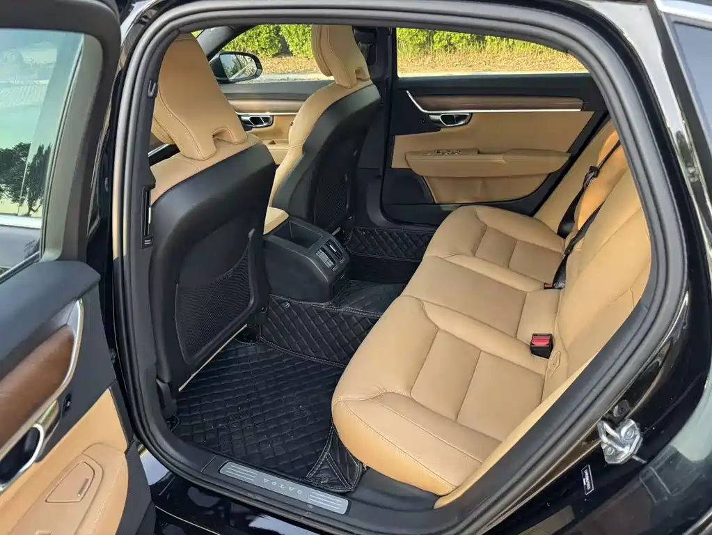 Volvo S90 2019 — фото 11