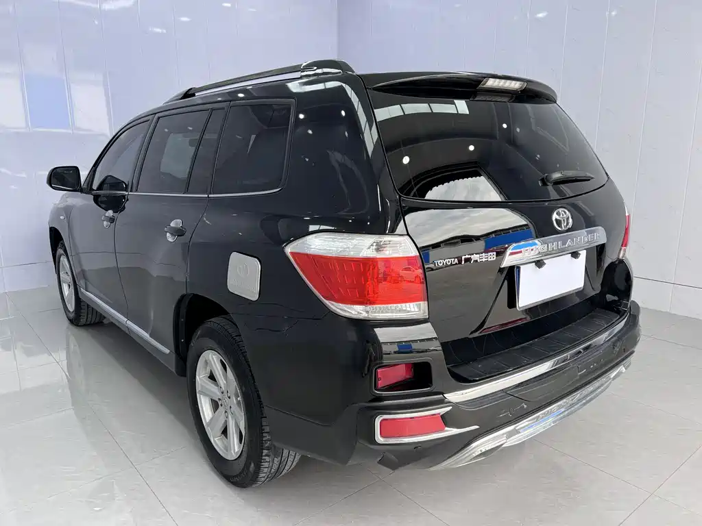 Toyota Highlander 2013 — фото 3