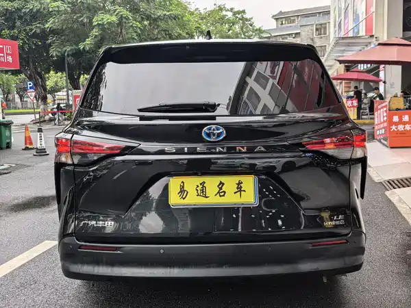 Toyota Sienna 2021