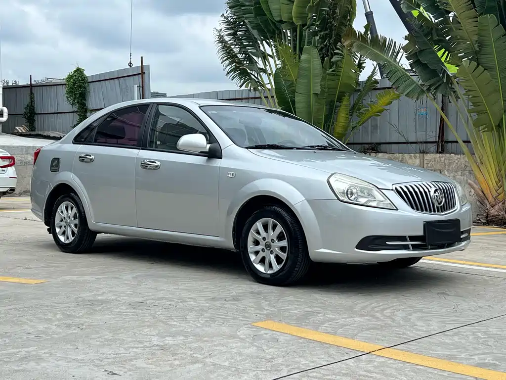 Buick Excelle 2015 — фото 3