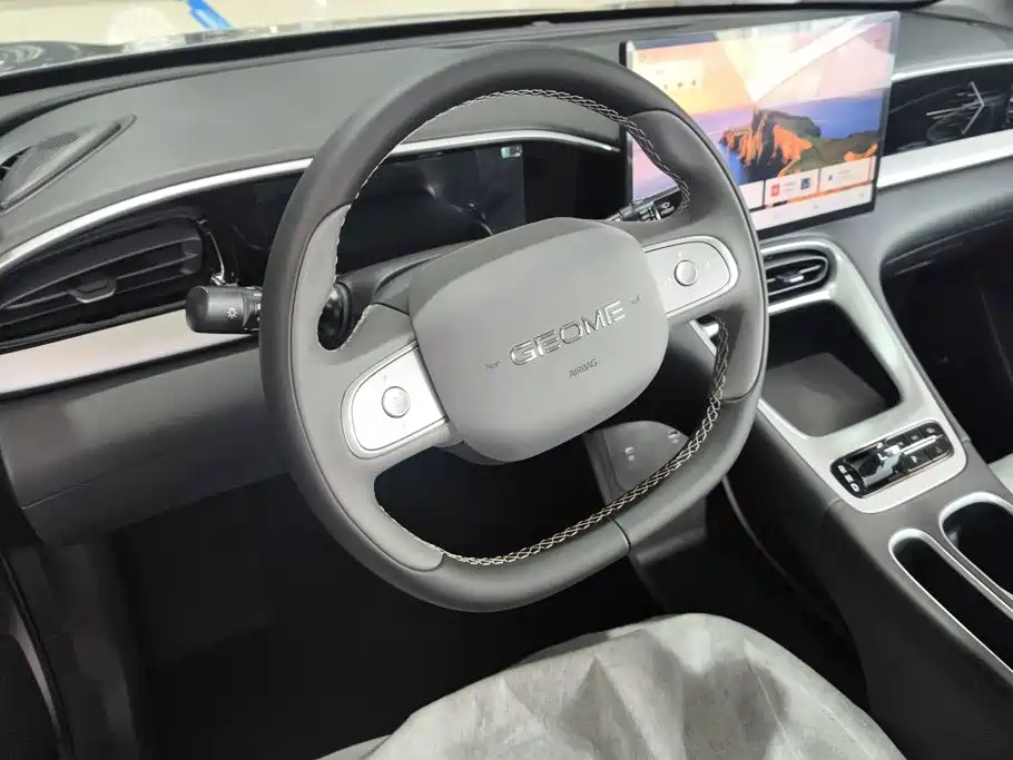 Geely Galaxy Starwish 2026 — фото 15