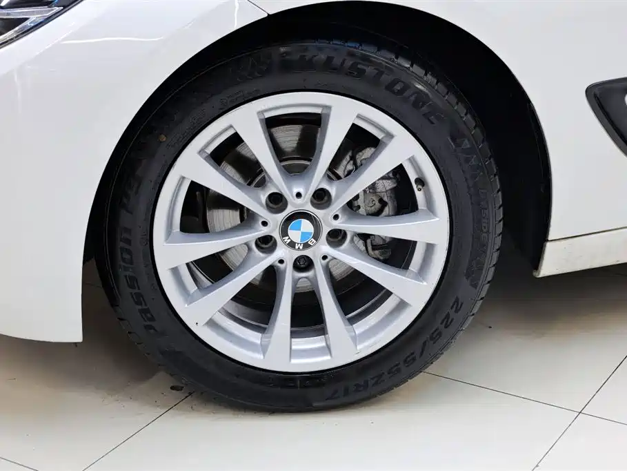 BMW 3 Series GT 2016 — фото 14
