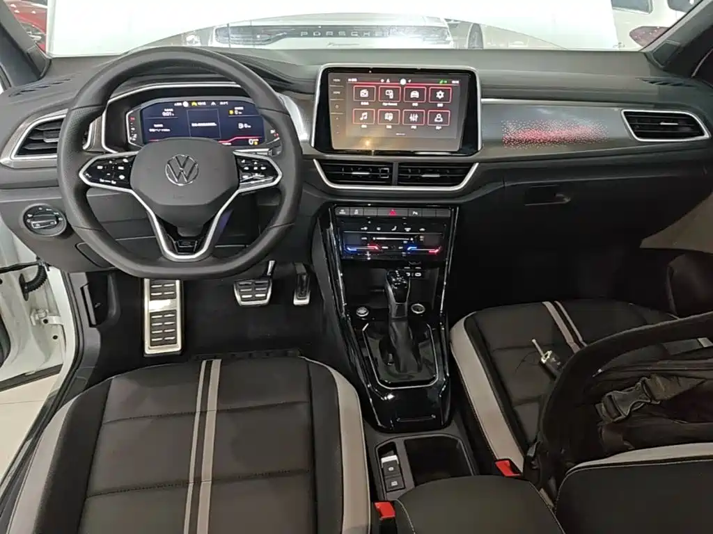 Volkswagen T-Roc 2024 — фото 10