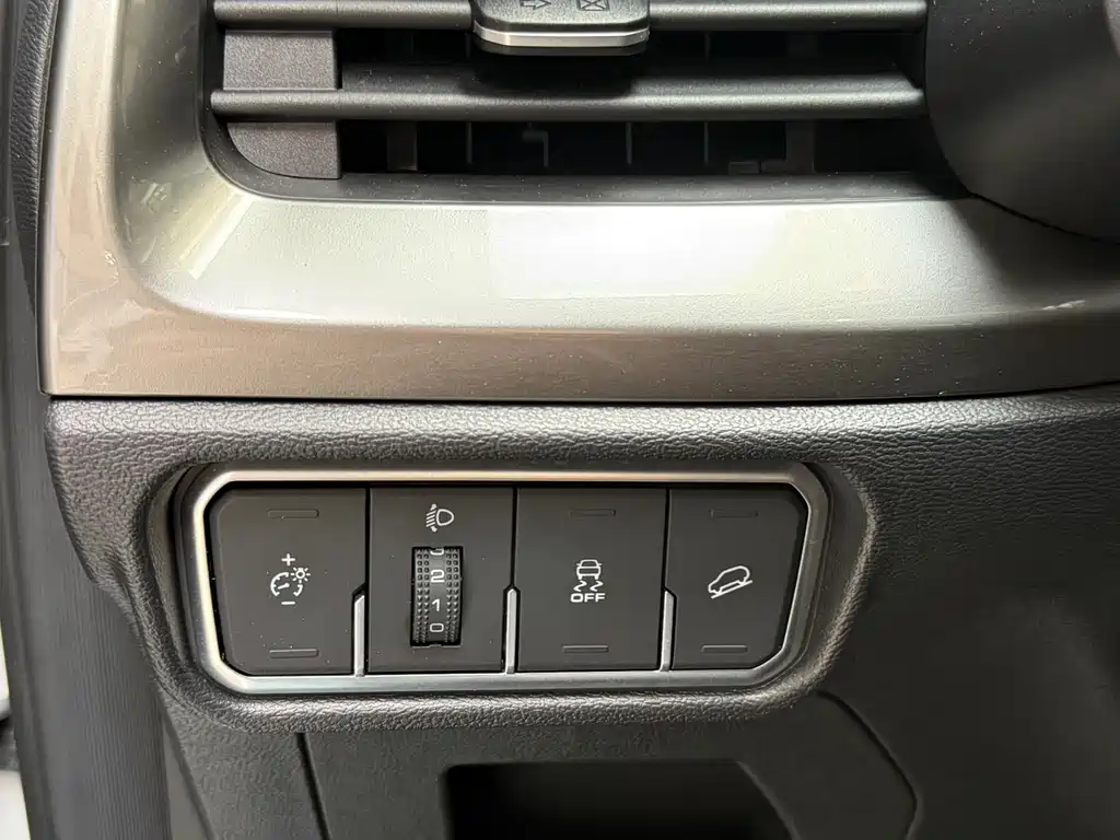 Haval H6 2023 — фото 16