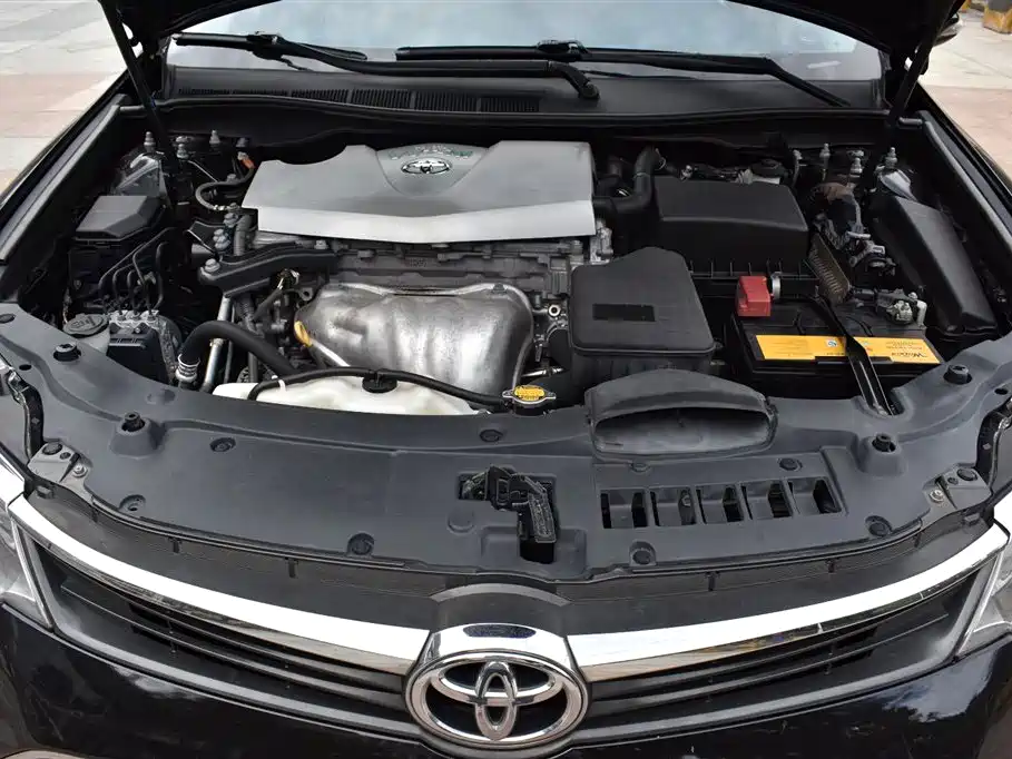 Toyota Camry 2015 — фото 16