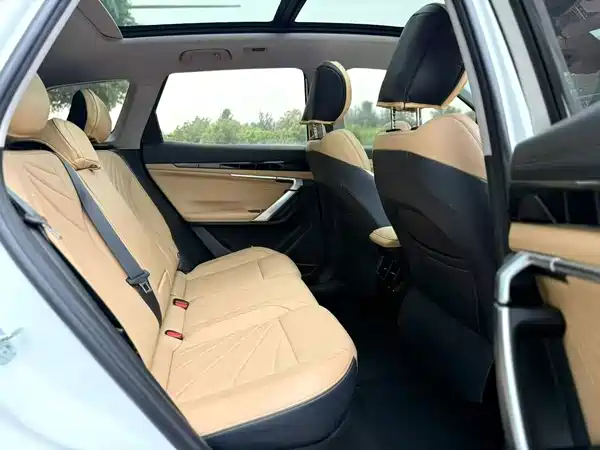 Geely Boyue L 2023