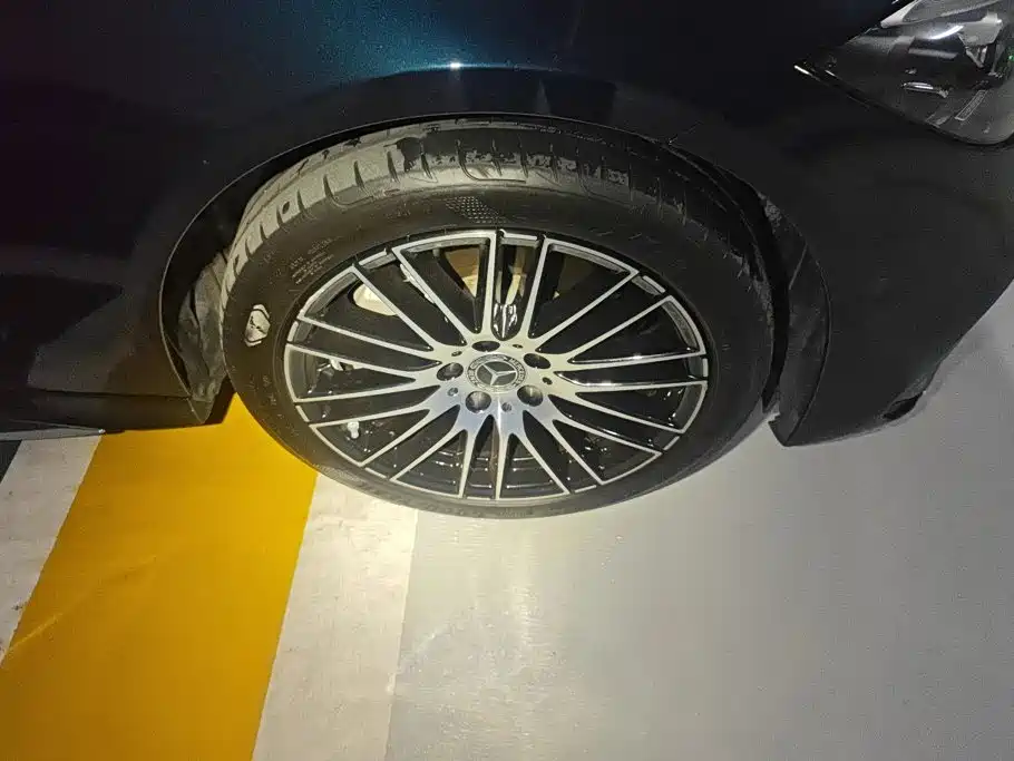 Mercedes-Benz C-Class 2023