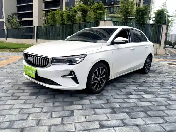 Geely Emgrand 2025