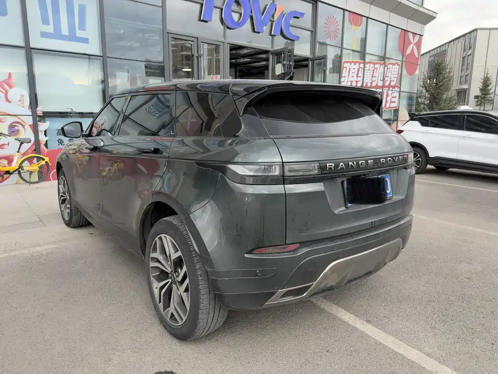 Land Rover Range Rover Evoque 2023 — фото 8