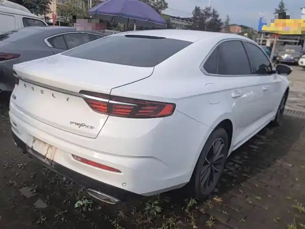 Geely Xingrui 2021
