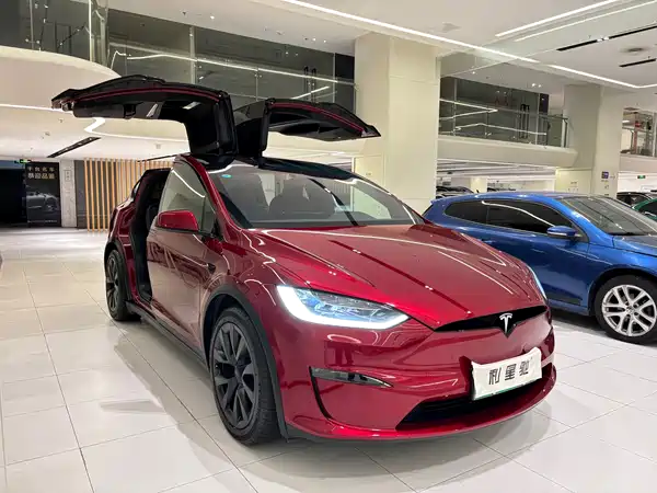 Tesla Model X 2023