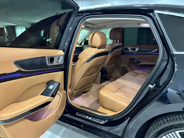 Hongqi H9 2025